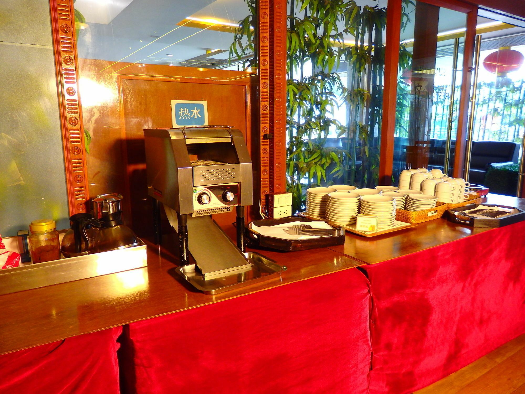 Pohseen Grand Palace Hotel Bangkok Exteriör bild